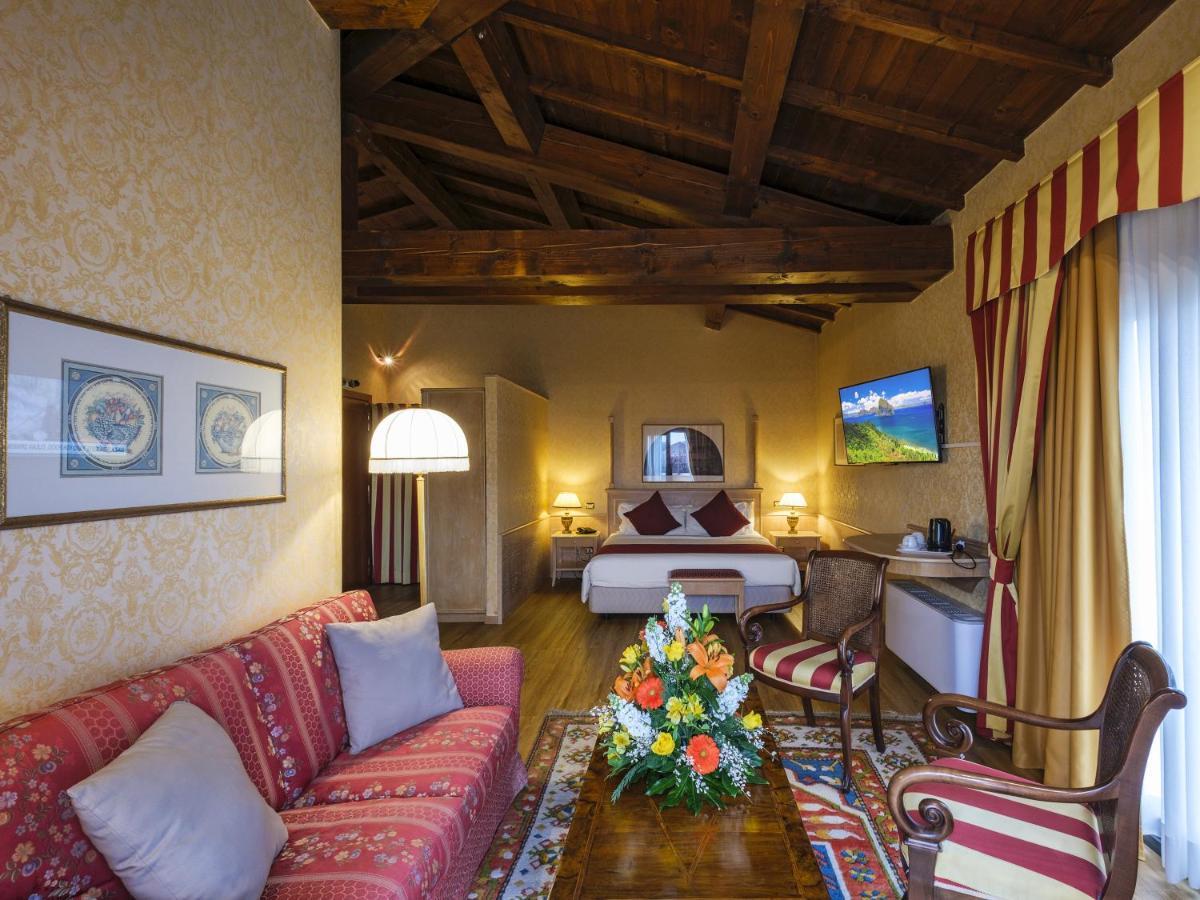 Hotel Orologio فيرّارا المظهر الخارجي الصورة
