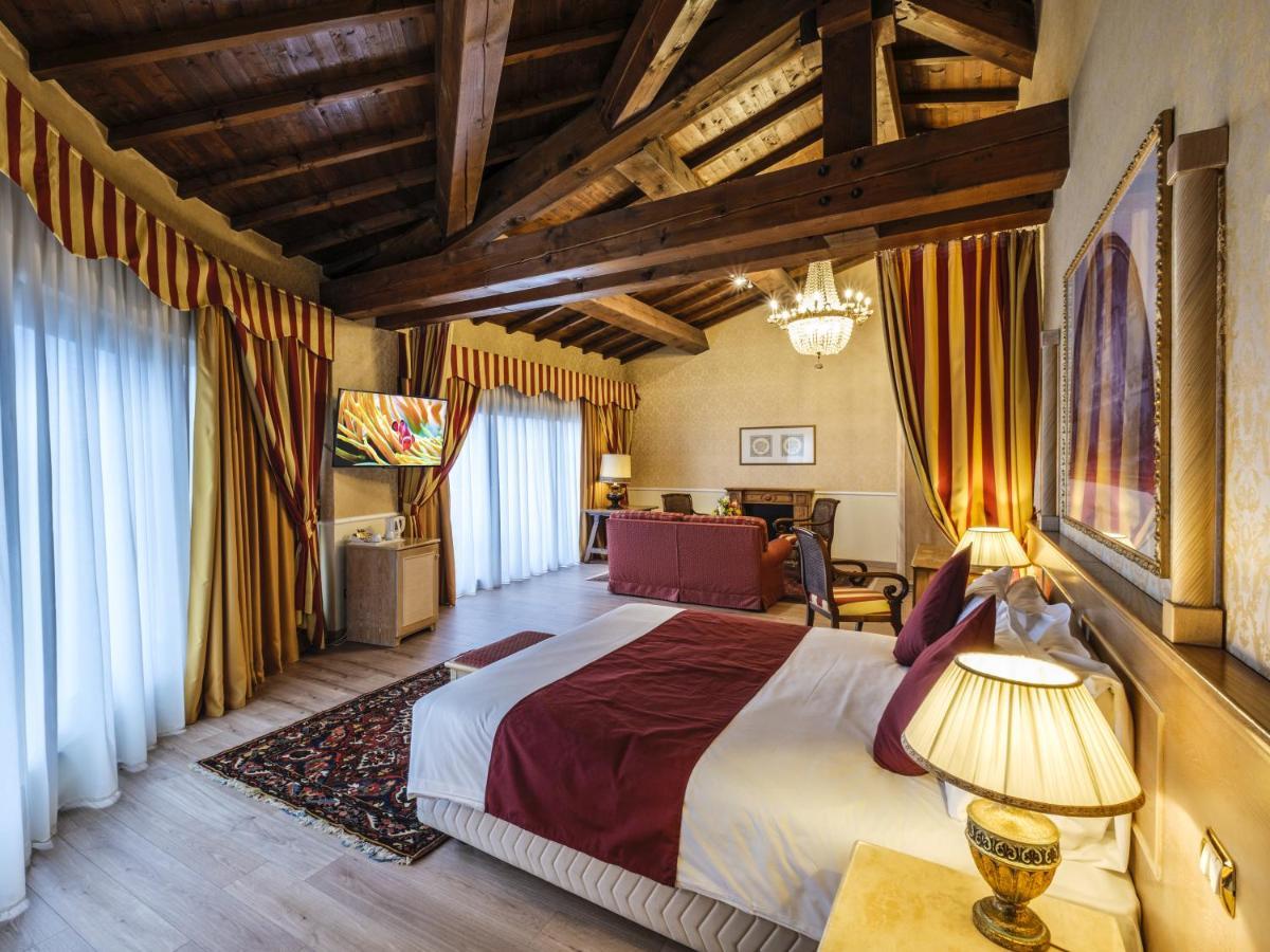 Hotel Orologio فيرّارا المظهر الخارجي الصورة