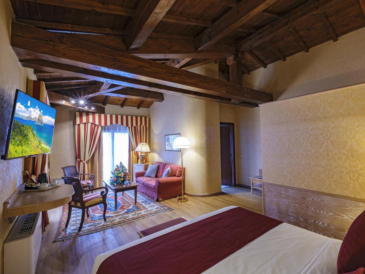 Hotel Orologio فيرّارا المظهر الخارجي الصورة