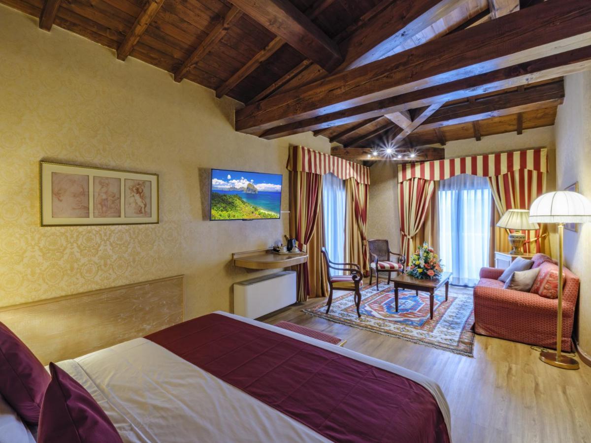 Hotel Orologio فيرّارا المظهر الخارجي الصورة
